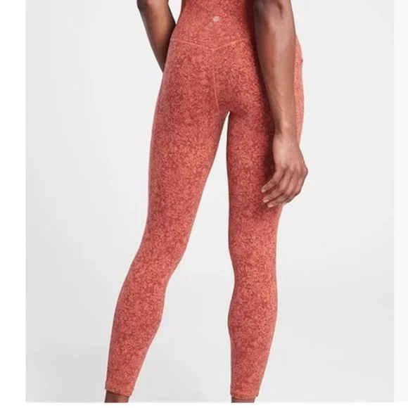 LIKE NEW! Athleta Salutation 7/8 Tight - Picture 2 of 12